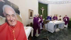 La Messa in occasione del Decimo Anniversario della morte del cardinale Tucci 