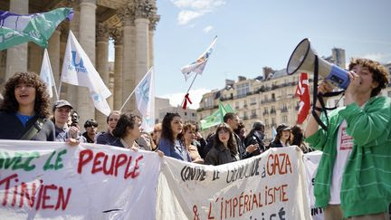 'On ne va pas réviser sagement alors qu'il y a un massacre en cours' : à Paris, près de 300 étudiants réclament un cessez-le-feu à Gaza