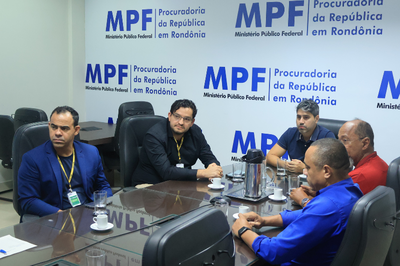 mesa de reunião
