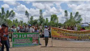 Protestas En Ecuador Contra La Minería