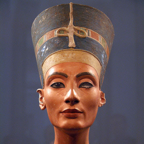 egypte-nefertiti.jpg