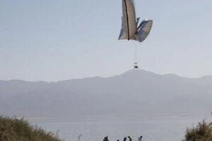 Researchers use balloon mapping to track the Salton Sea shoreline.