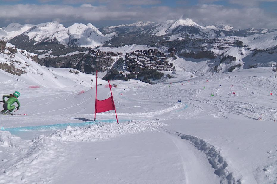 VIDÉO. 'Les conditions sont exceptionnelles' : fermée au public, la station d'Avoriaz reste ouverte pour les skieurs de compétition