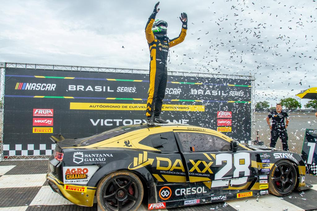 Gui Backes vence a última corrida da edição 2024 da NASCAR Brasil (Clayton Medeiros / SiGCom)