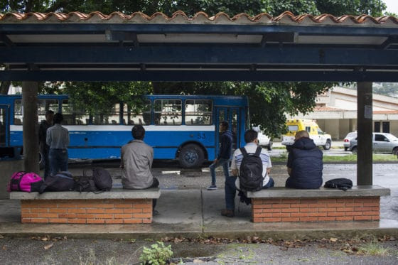 Estudiantes de la USB crean estrategias para llegar a tiempo a clases por falta de transporte