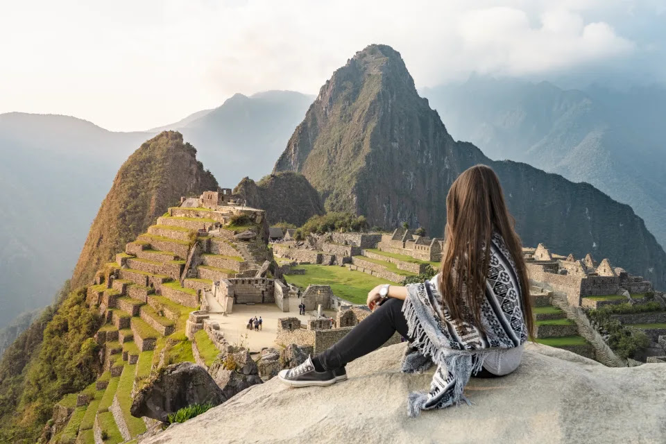 En contra de la tendencia general, Machu Picchu ha aumentado el número de turistas permitidos a diario. Foto: Getty Images. 