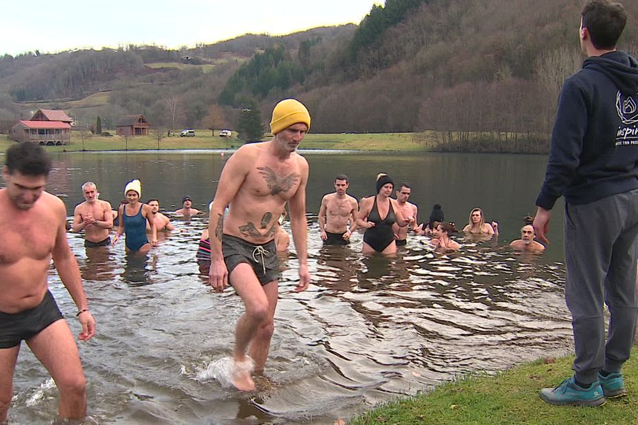 VIDEO. 'Ça brûle un peu, mais je me sens joyeuse' : l’expérience glacée du festival du froid dans le Cantal