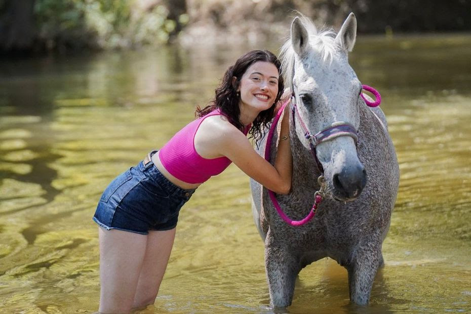 TELEVISION. 'Mon cheval est une star' : rencontre avec Mathilde, cavalière aux milliers d'abonnés sur les réseaux sociaux