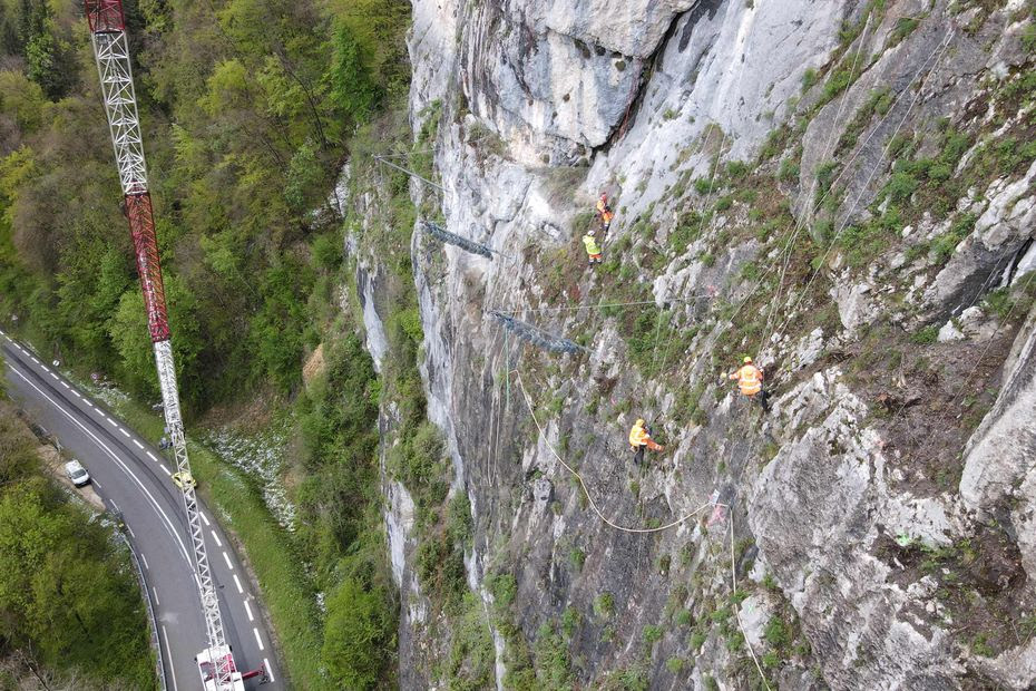Éboulements à la sortie d'un tunnel en Savoie : la route va pouvoir rouvrir en continu cinq mois après