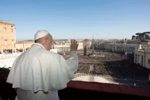 papa francisco oficia homilia desde el balcon de la basilica de san pedro 311219 foto efe 1024x683 1