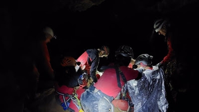 Rescatado un espeleólogo madrileño herido en una cueva de Arredondo (Cantabria) y evacuado en helicóptero