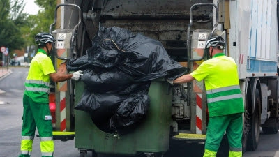 Madrid vive su segundo día de huelga en la recogida de basuras ante el 'no' de los trabajadores al preacuerdo