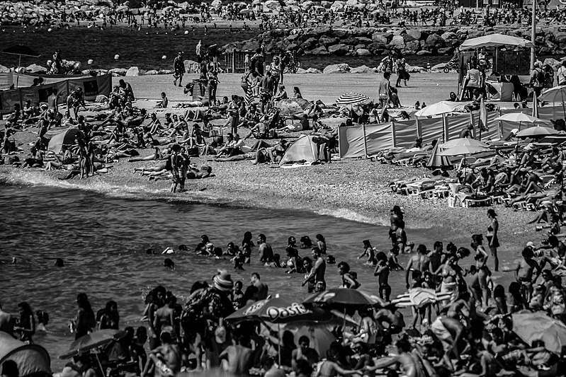 Le bonheur au camping dans le Lavandou, il y a 50 ans dans « le Nouvel Obs »