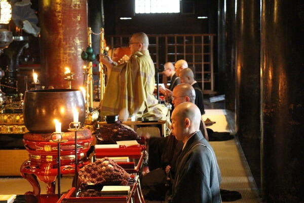 金峯山寺 朝座勤行