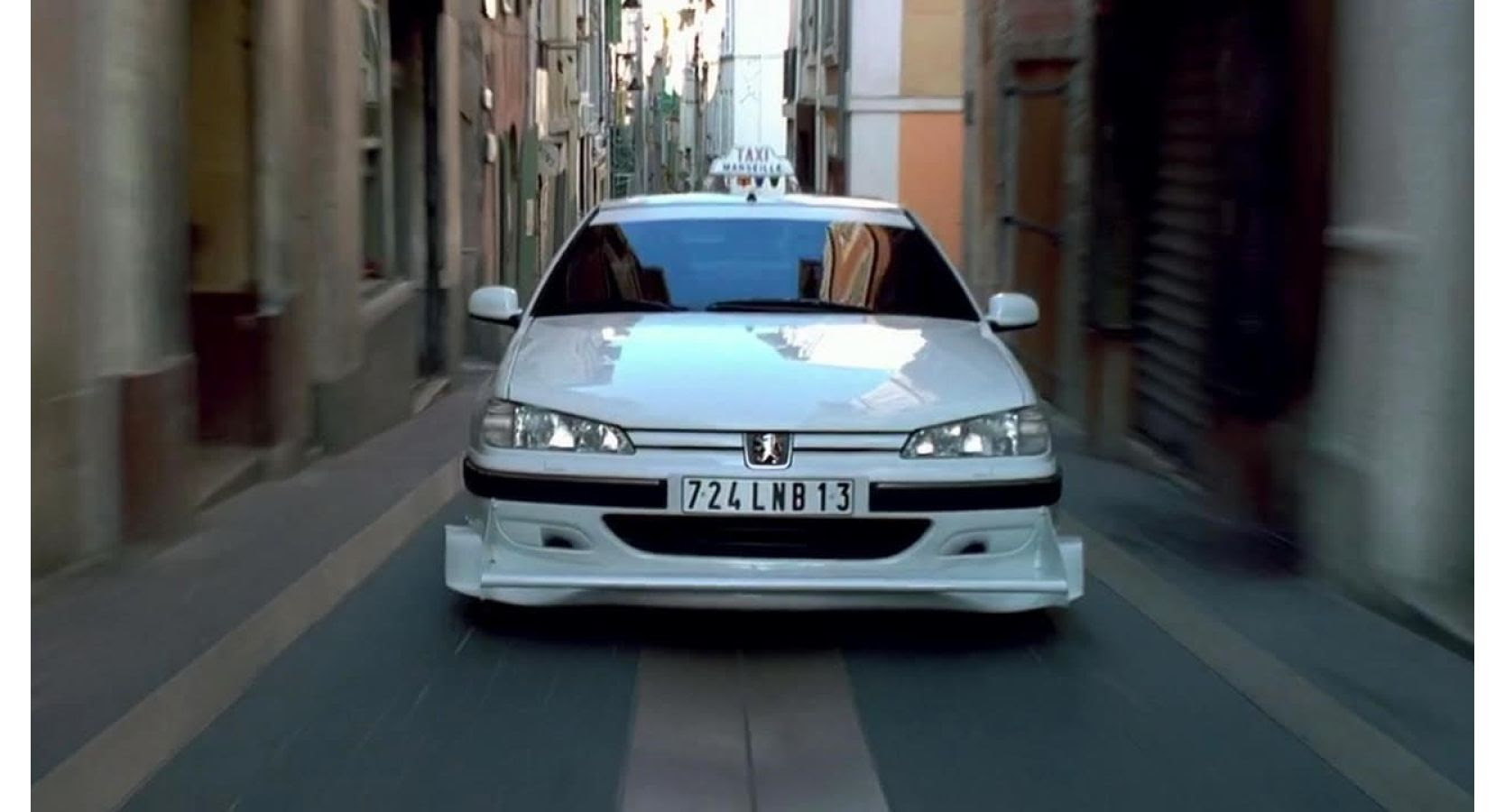 EL PEUGEOT 406 EN EL CINE: LA INCREÍBLE SAGA 