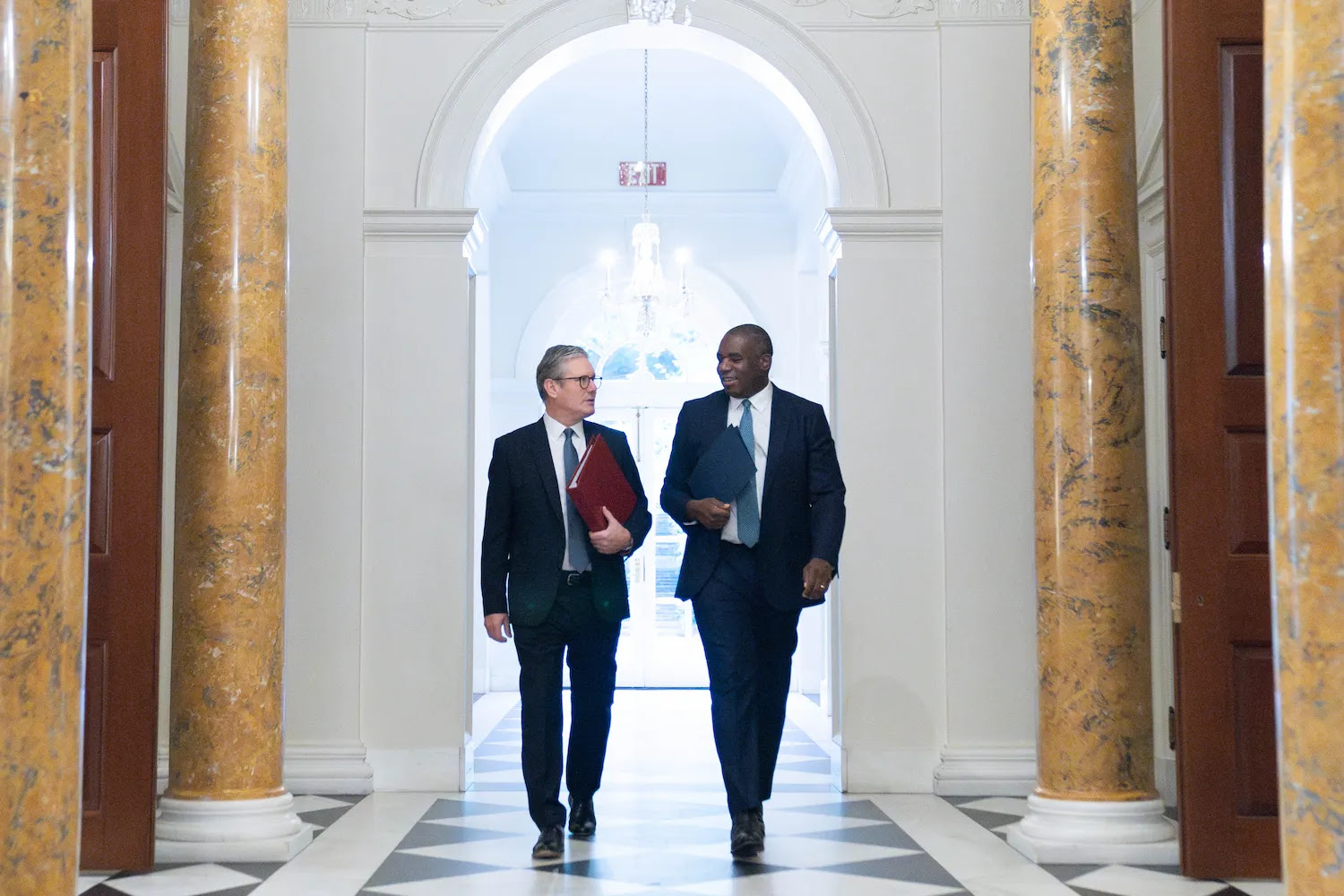 British Prime Minister Keir Starmer and Foreign Secretary David Lammy walk in the British ambassador’s residence in Washington.