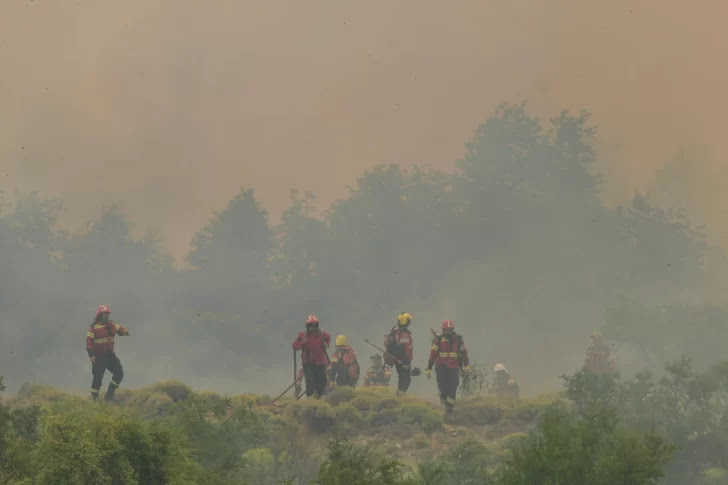 INCENDIO-LOS-ALERCES-CHUBUT-238JD23D-1-728x485