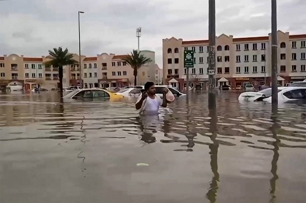 Précipitations record à Dubaï : délires technicistes, les pluies artificielles pourraient avoir causé la tempête…
