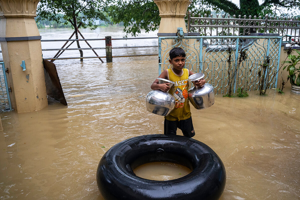 Overstromingen treffen 5 miljoen kinderen in Bangladesh