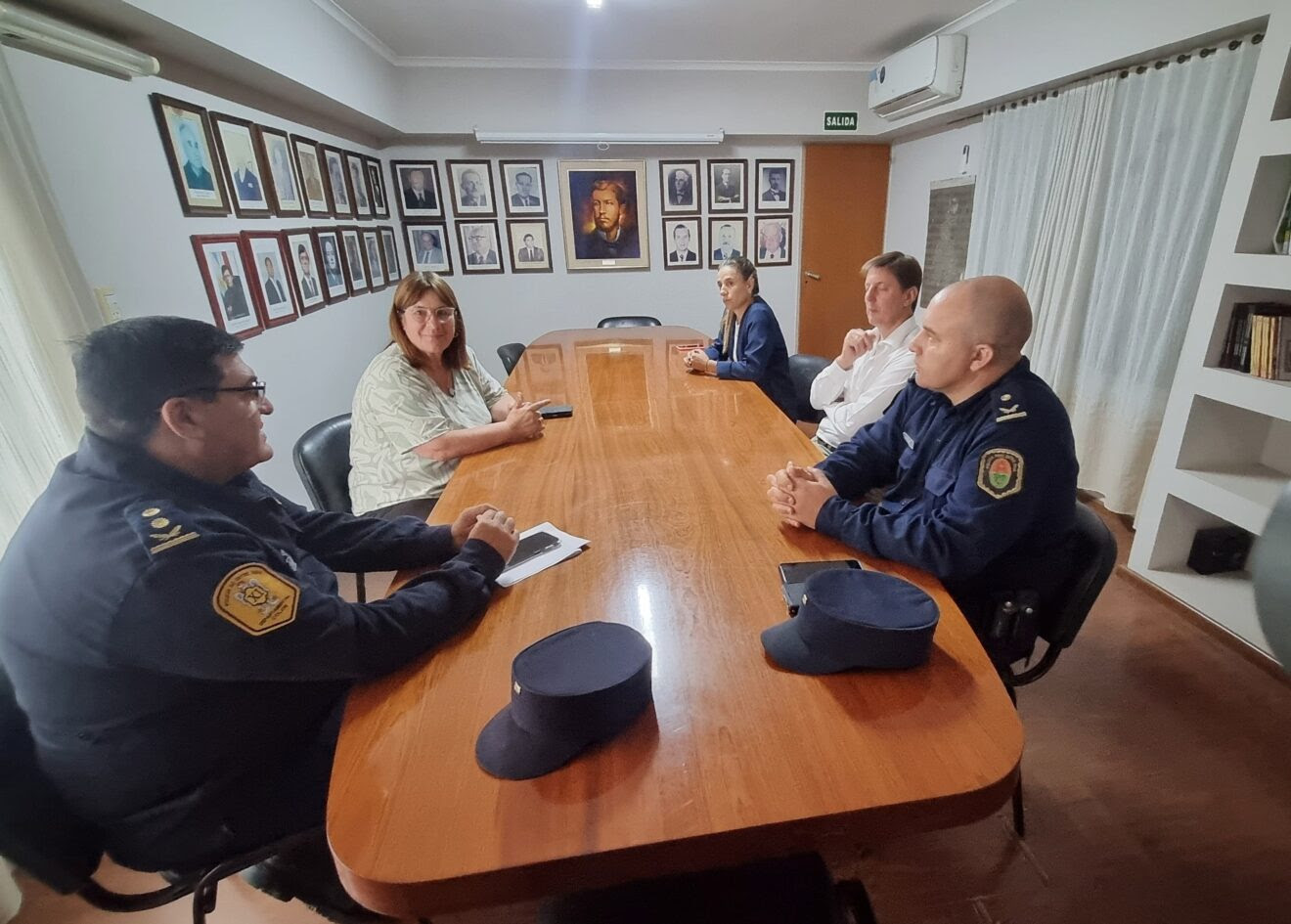 Lambert recibió al Jefe Departamental de Policía Colón