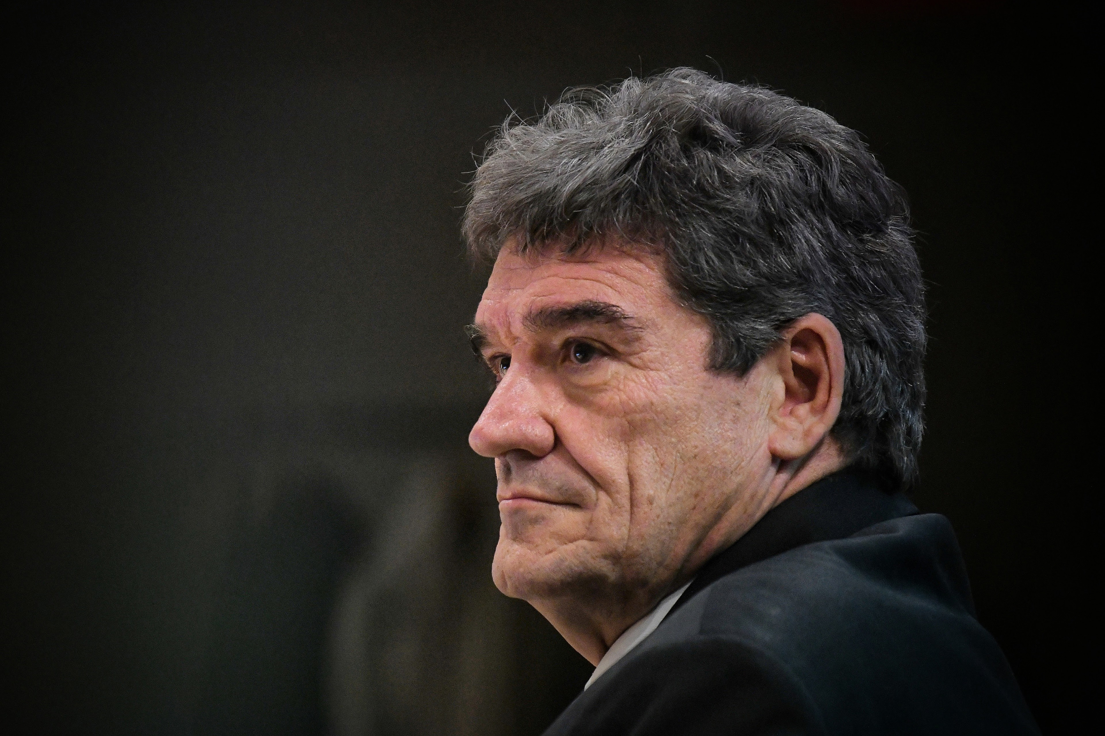 Escrivá avisa del déficit de viviendas en España y afirma que topar precios podría tener efectos indeseables El gobernador del Banco de España, José Luis Escrivá