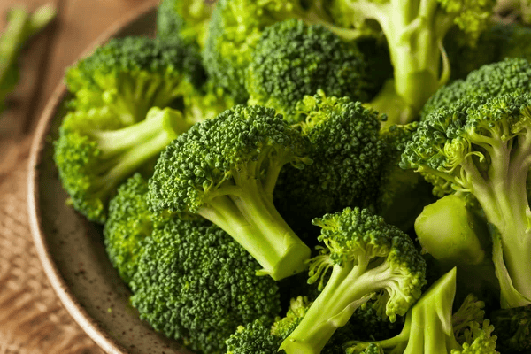 Broccoli and other cruciferous vegetables are also important. These vegetables contain high doses of glucosinolates.