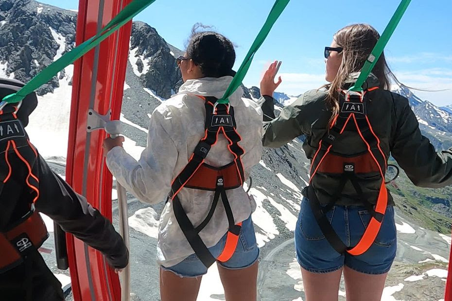 VIDÉO. Une télécabine sans aucune paroi inaugurée en Savoie : 'C'est une expérience contemplative et sensationnelle'