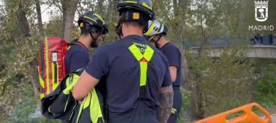 Un policía fuera de servicio rescata a un ciclista de 55 años tras caer al río Manzanares