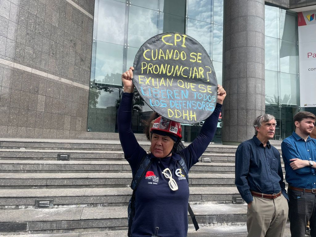 Defensoras de derechos humanos exigen liberación de Rocío San Miguel