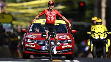Tour de France 2024 : le Français Kévin Vauquelin remporte la deuxième étape à Bologne, Tadej Pogacar en jaune