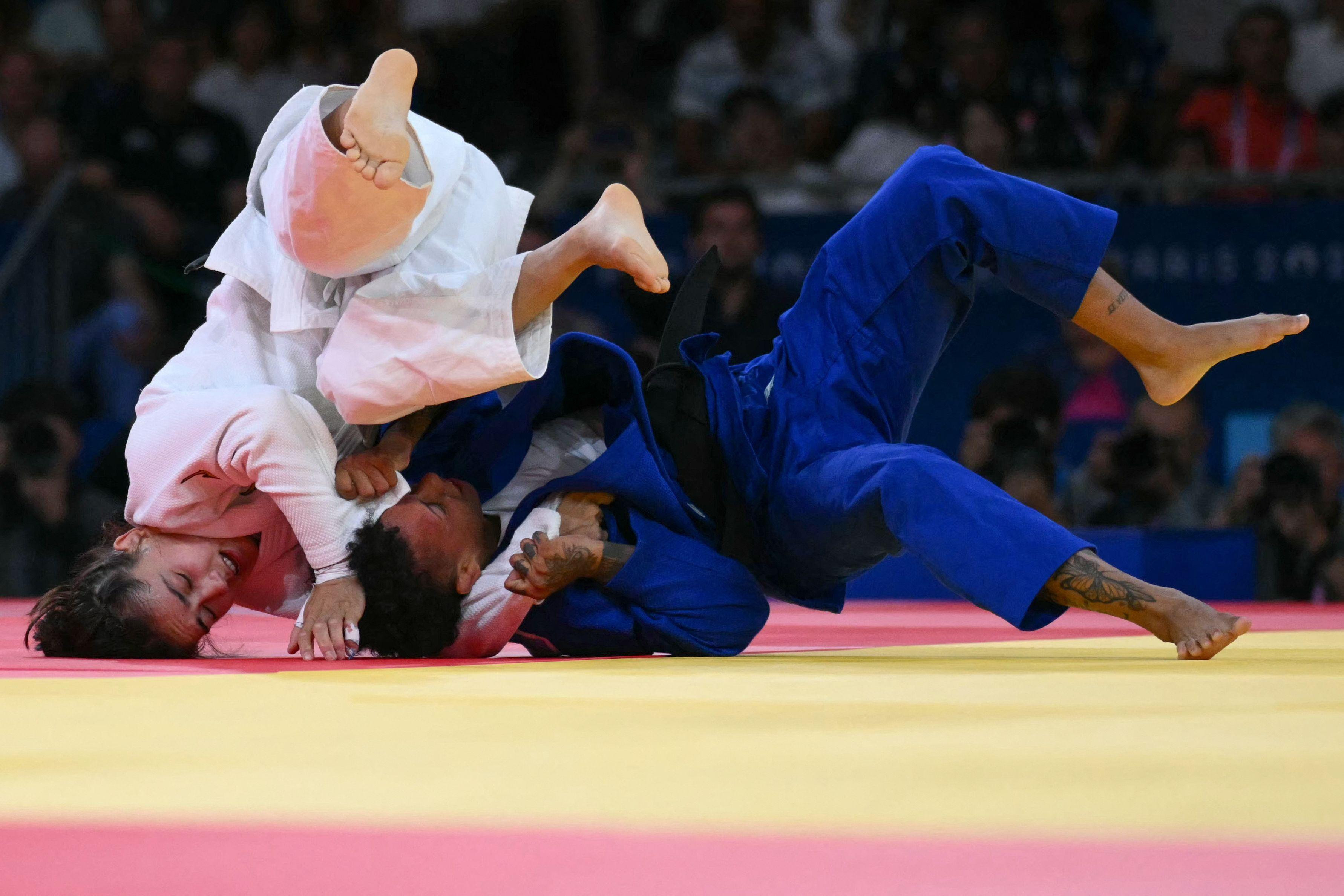 Direct - JO 2024 : la judokate française Amandine Buchard médaillée de bronze… suivez la deuxième journée des Jeux de Paris