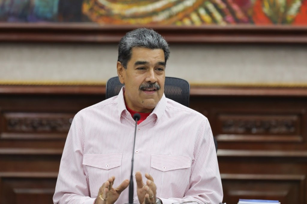 Maduro: Entregaré el poder a un chavista cuando toque