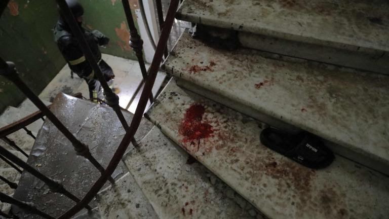 TOPSHOT - A rescuer walks in a heavily damaged building following a Russian strike in Odesa on November 15, 2024, amid the Russian invasion of Ukraine. (Photo by Oleksandr GIMANOV / AFP)