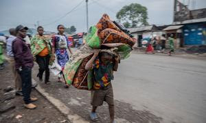 La población sigue huyendo de los disturbios en la ciudad de Goma, en el este de la República Democrática del Congo. 