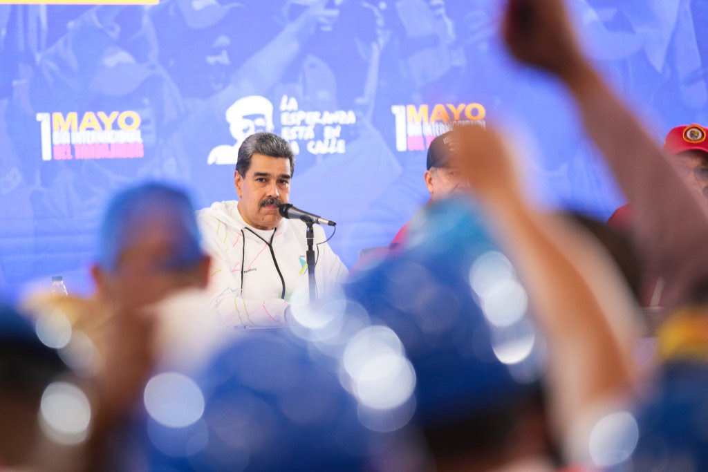 Maduro-aumenta-bonos