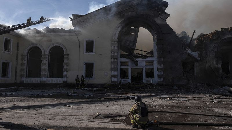 Russia targets more Ukrainian towns and villages as Ukraine claims it shot down 2 warplanes 800x450_cmsv2_225ddc48-5d7f-5074-a8de-c1d8c87e1e23-8275314