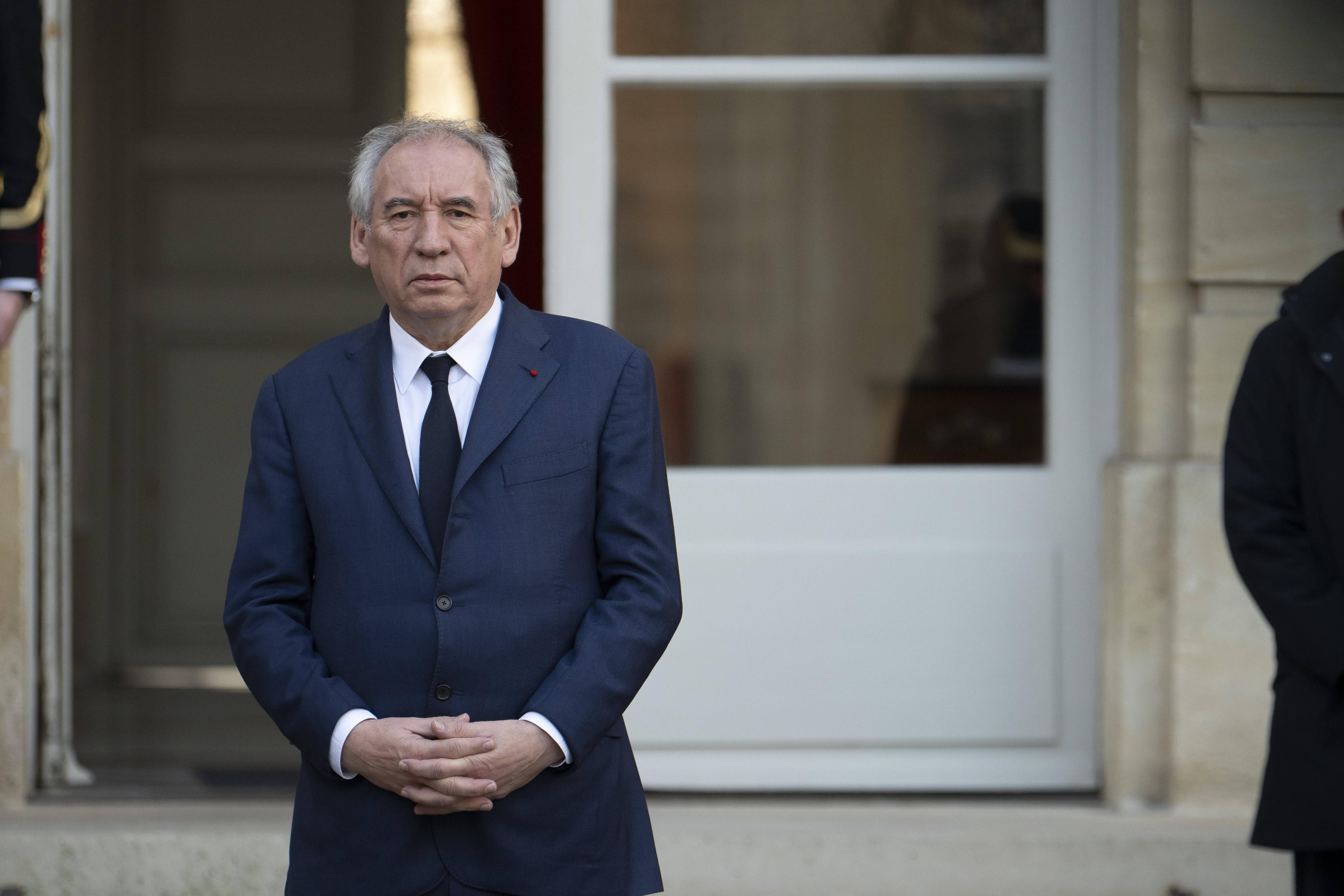 Bayrou en déplacement à Mayotte dimanche et lundi, avec Borne et Valls