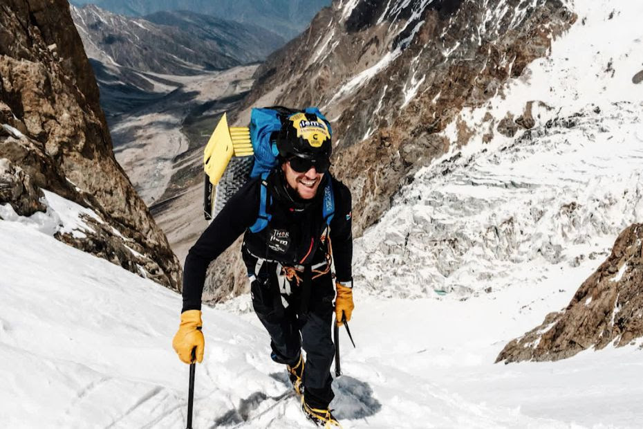 VIDÉO. À 22 ans, il enchaîne les sommets de 8 000 mètres sans oxygène : qui est l'alpiniste haut-savoyard Vadim Druelle