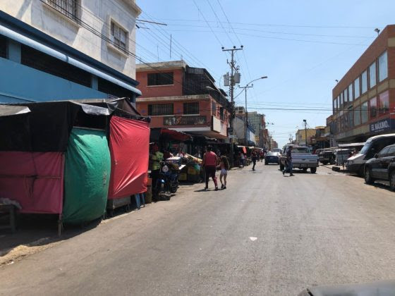 Comerciantes informales de Cumaná sueñan con nuevo mercado aunque le temen a los impuestos