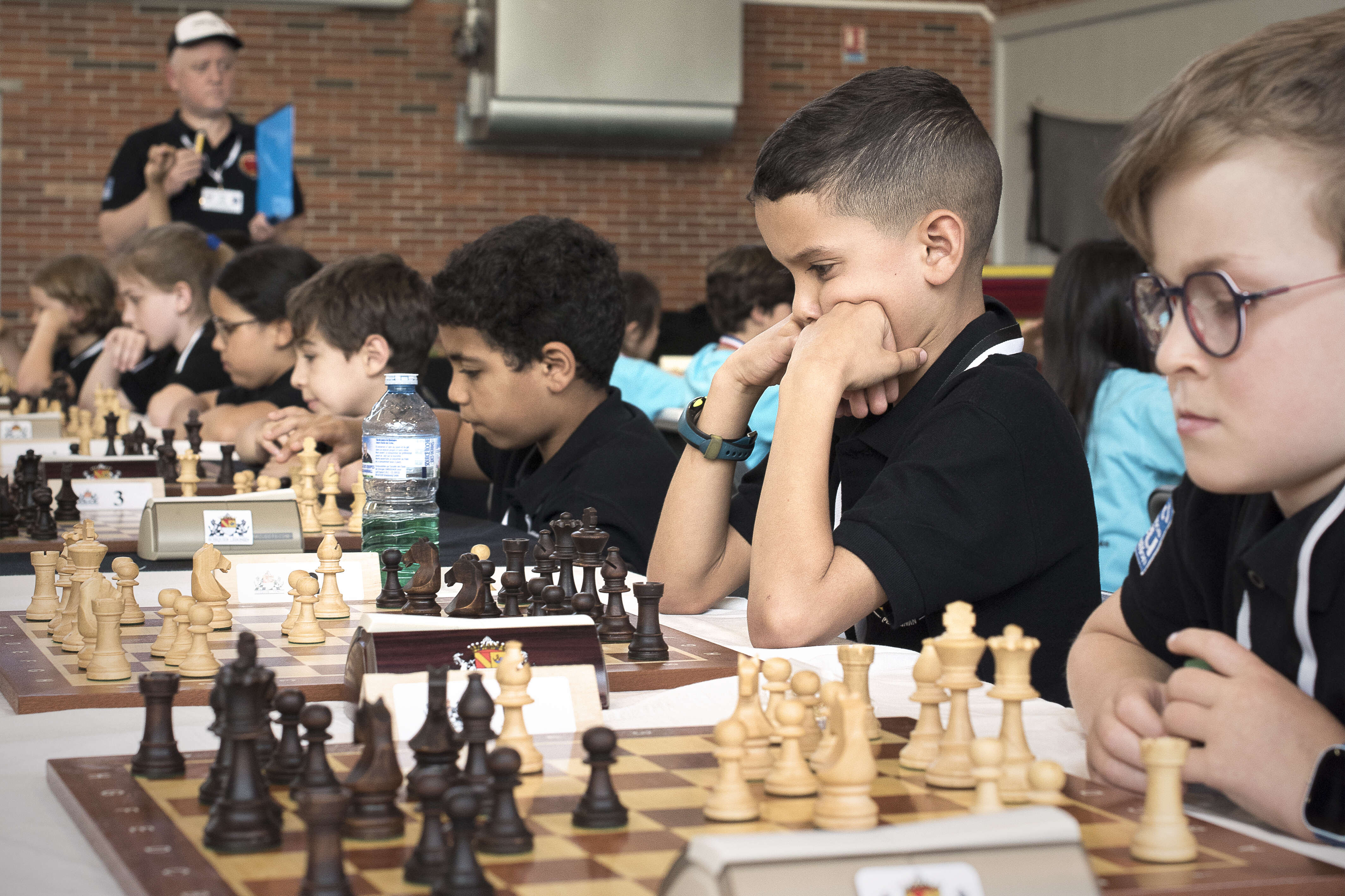 A l’école des petits champions d’échecs : « Il ne faut pas vendre la peau de l’ours avant de l’avoir maté »