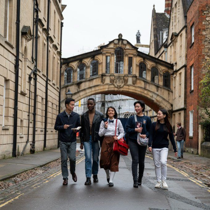 Sinh viên Đại học Oxford, Anh. Ảnh: University of Oxford