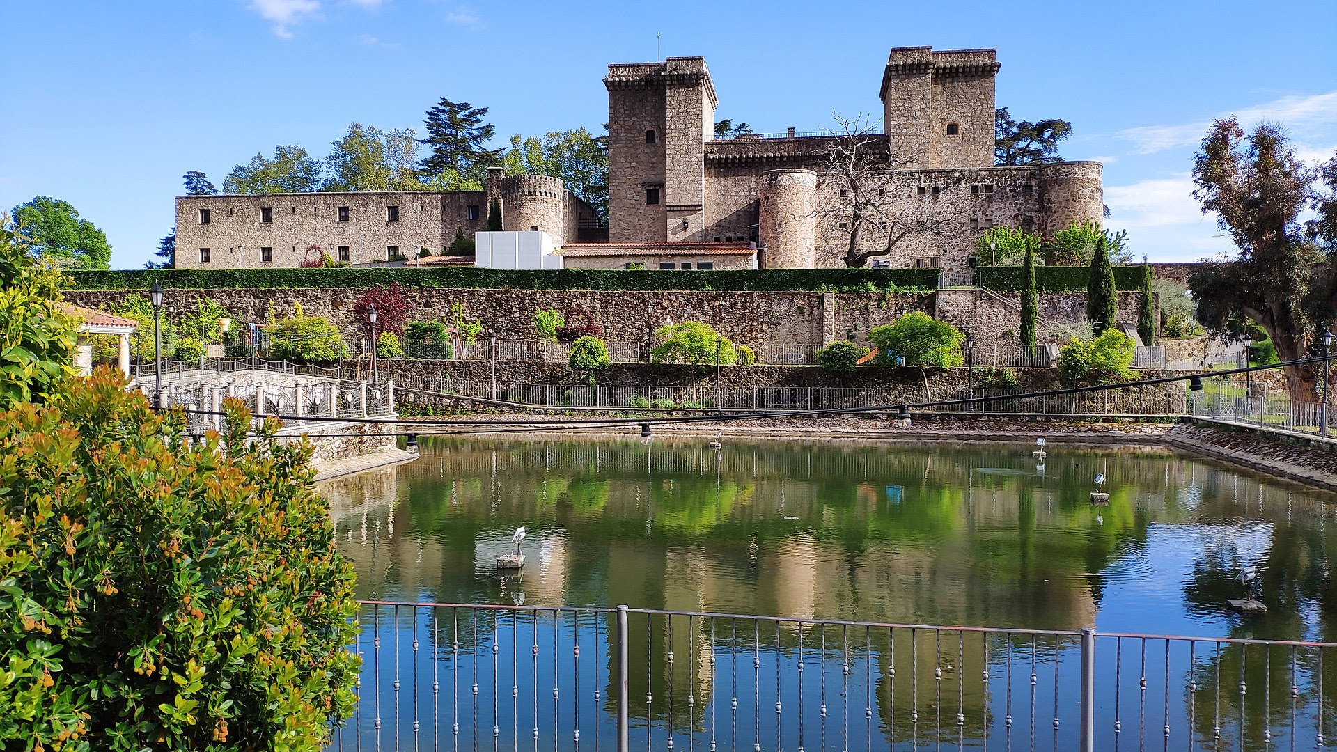 El pueblo de Cáceres donde pasó sus últimos días el emperador Carlos I de España y V del Sacro Imperio Romano Germánico.