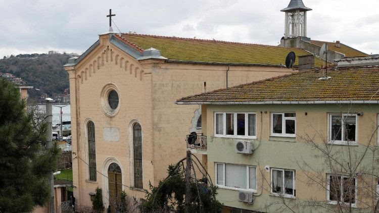 La chiesa italiana colpita a Istanbul