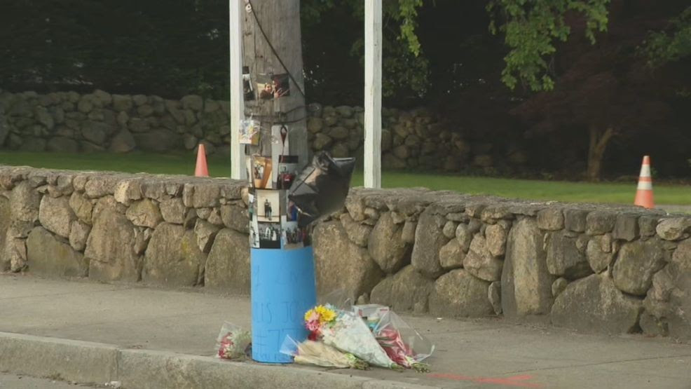 Community holds vigil for 18-year-old killed in Dartmouth crash