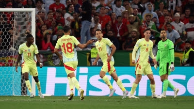  Mikel Oyarzabal: 