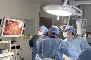 The Keck Medicine of USC surgical team evaluates the integrity of a bladder during the research and development stage of bladder transplantation.