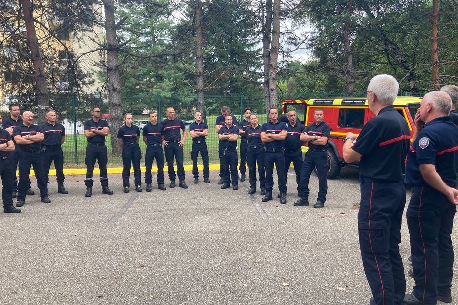 70 soldats du feu, 20 camions... les pompiers de Haute-Savoie et de l'Isère partent en renfort dans le sud de la France