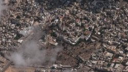 Immagine satellitare dell'opedale Al Ahli a Gaza dopo un bombardamento