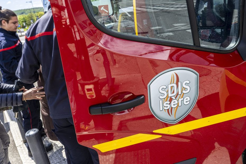 Un homme poignardé à la jambe par un individu qui voulait lui voler son téléphone à Grenoble