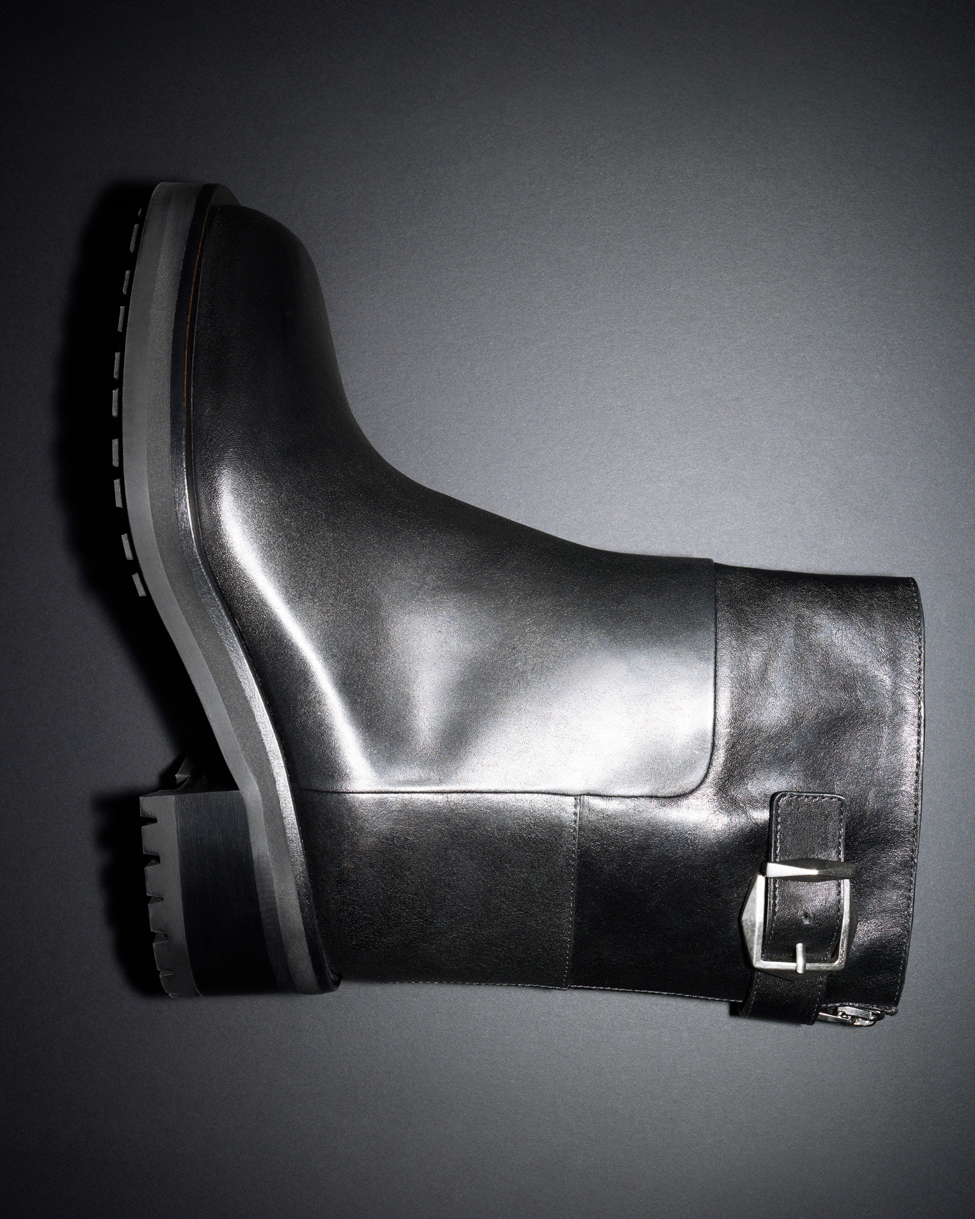 The Ultimate Boots by Jimmy Choo 2 md 463216